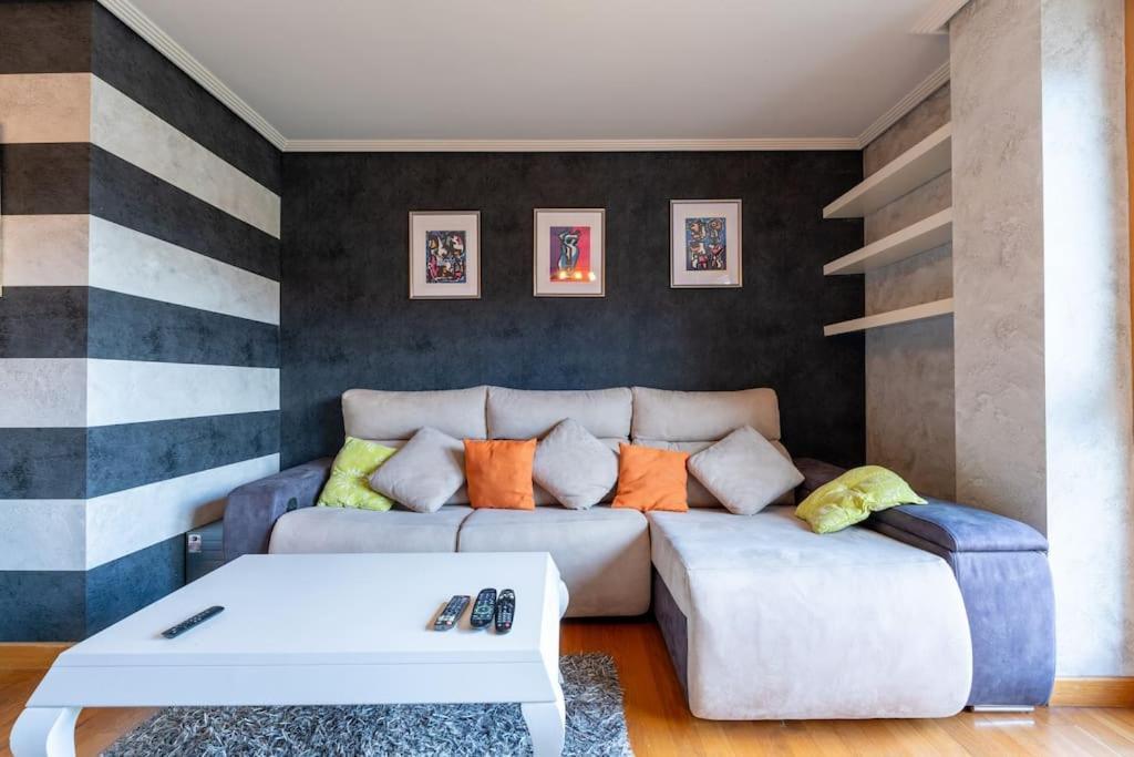 Apartamento En El Corazon De La Ciudad Con Parking Santander Exterior foto