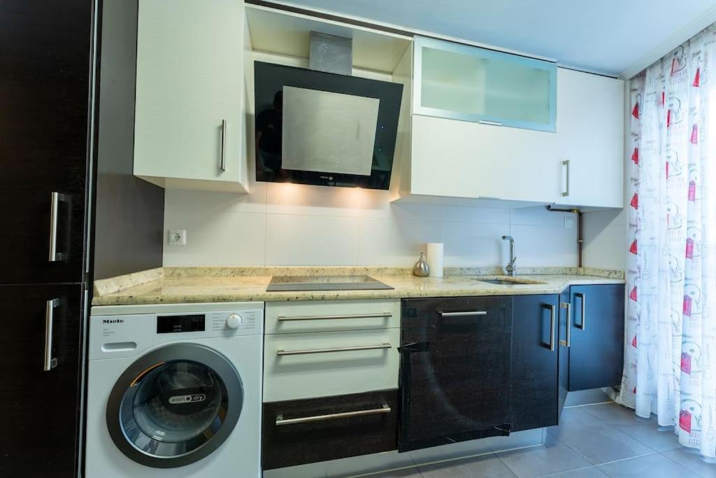 Apartamento En El Corazon De La Ciudad Con Parking Santander Exterior foto
