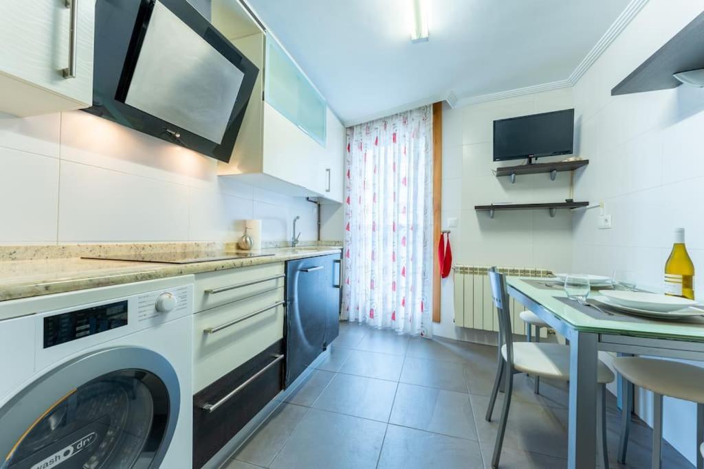 Apartamento En El Corazon De La Ciudad Con Parking Santander Exterior foto